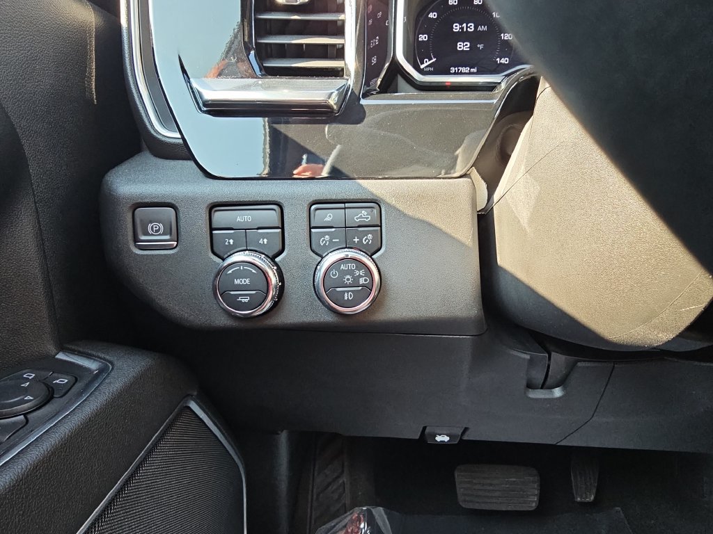 Used 2024 GMC Sierra 1500 SLT AWD/4WD image 35