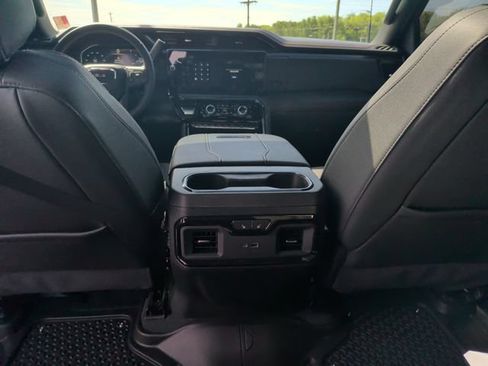 Used 2026 GMC Sierra 2500 AT4 w/ AT4 Premium Plus Package AWD/4WD image 34