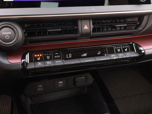 New 2026 Toyota Prius Plug-In Hybrid image 19