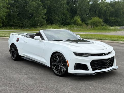 Used 2020 Chevrolet Camaro ZL1 RWD image 1
