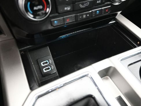 Used 2018 Ford F150 Lariat w/ Equipment Group 502A Luxury image 19