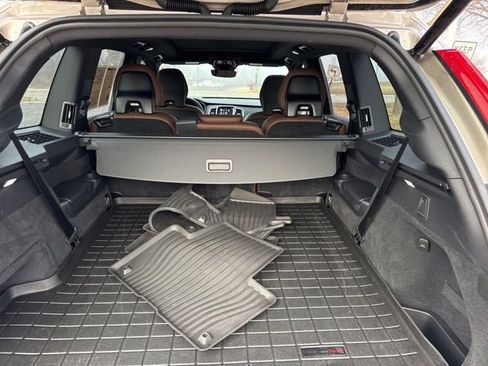 Used 2024 Volvo XC90 B6 Plus w/ Protection Package image 11