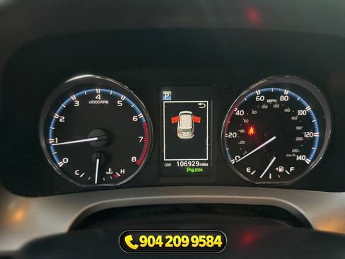Used 2016 Toyota RAV4 Limited FWD image 34