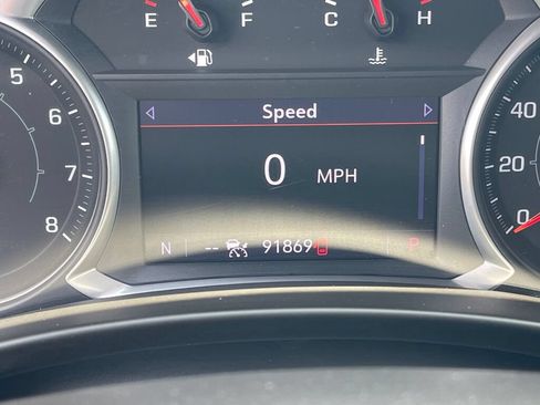 Used 2022 GMC Terrain SLT AWD/4WD image 3