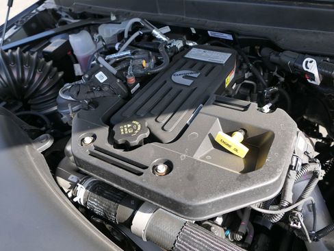 New 2026 RAM 5500 4x4 Crew Cab image 27