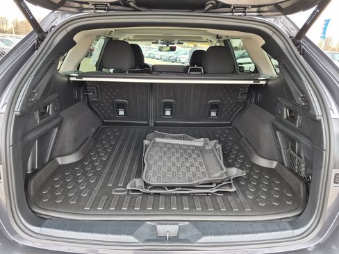 Used 2025 Subaru Outback Premium w/ Popular Package #1A image 26