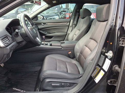 Used 2019 Honda Accord Sport image 11