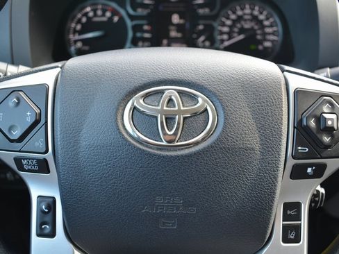 Used 2018 Toyota Tundra SR5 w/ TRD Off Road Package image 11