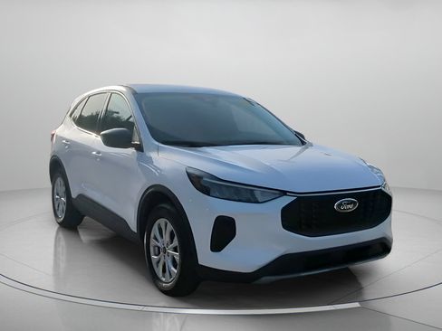Certified 2025 Ford Escape Active FWD image 4