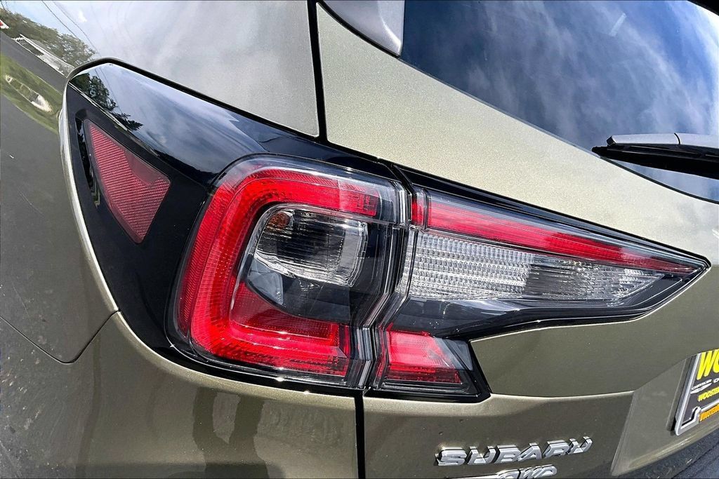 Used 2021 Subaru Outback Touring AWD/4WD image 24
