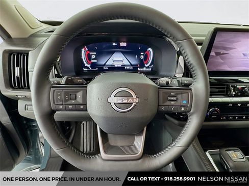 New 2026 Nissan Pathfinder Platinum image 11