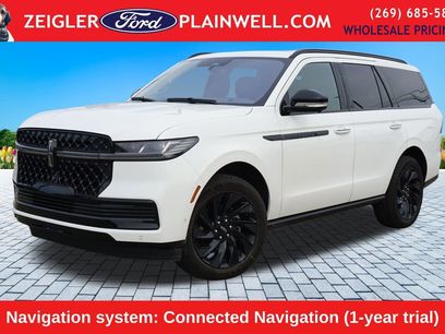 Used 2025 Lincoln Navigator Reserve w/ Jet Appearance Package