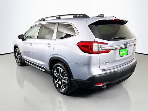 Used 2025 Subaru Ascent Limited AWD/4WD image 7