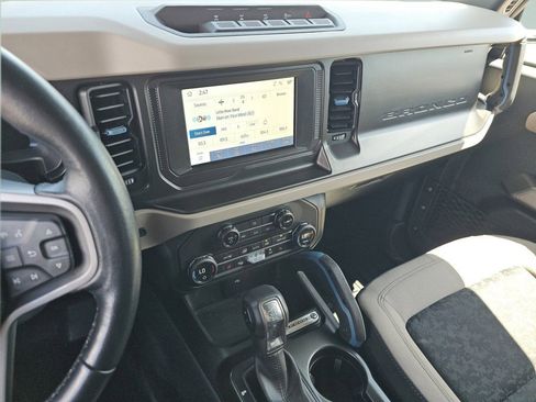 Used 2023 Ford Bronco Wildtrak AWD/4WD image 34