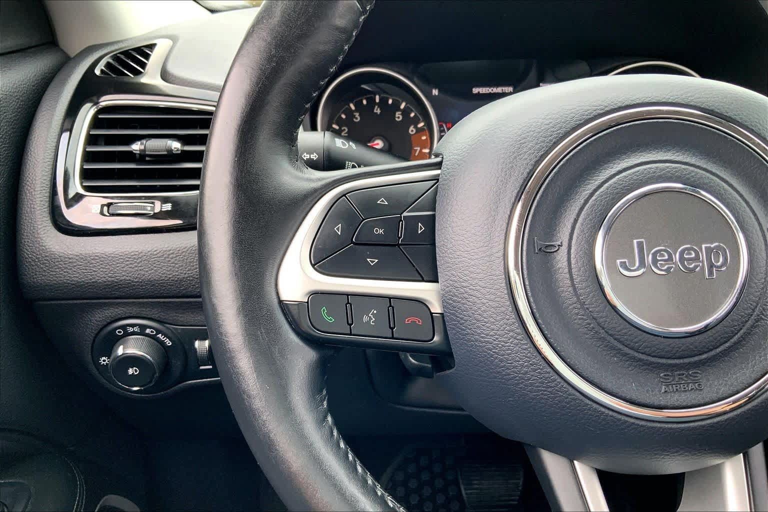 Used 2018 Jeep Compass Latitude w/ Popular Equipment Group AWD/4WD image 24