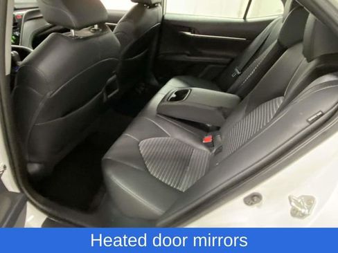 Used 2024 Toyota Camry SE image 9