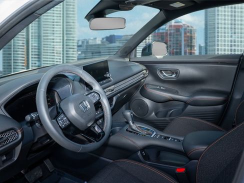 Certified 2024 Honda HR-V Sport image 15