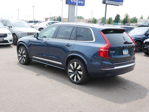 Used 2023 Volvo XC90 T8 Ultimate AWD/4WD image 5