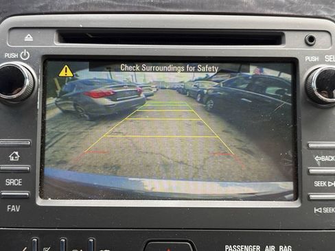 Used 2016 Buick Enclave Leather FWD image 18