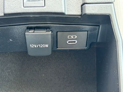 Used 2026 Toyota Corolla LE image 28