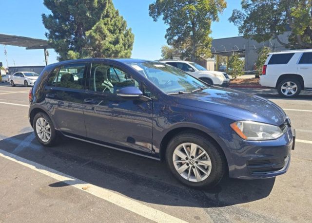 Used 2015 Volkswagen Golf S FWD image 2
