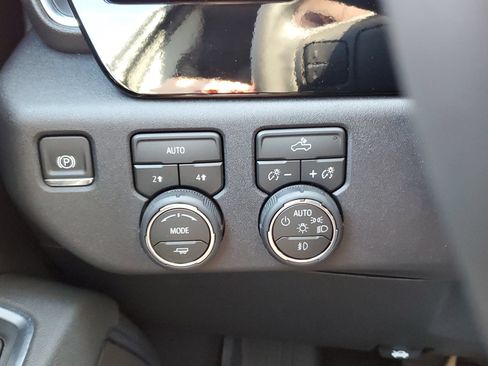 Used 2026 Chevrolet Silverado 1500 RST w/ RST Select Package AWD/4WD image 22