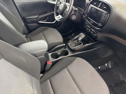 Certified 2022 Kia Soul LX FWD image 22