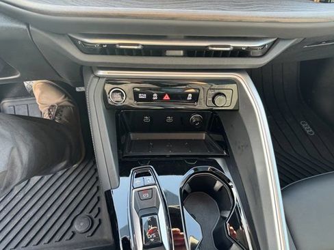 Used 2025 Audi Q5 Premium w/ Convenience Package AWD/4WD image 20
