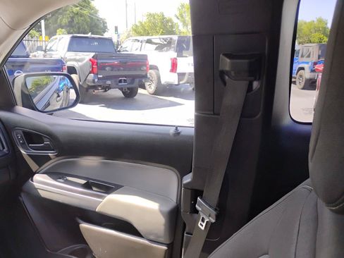 Used 2022 Chevrolet Colorado LT w/ Fleet Safety Package RWD image 44