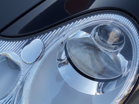 Used 2005 Porsche 911 Cabriolet image 30