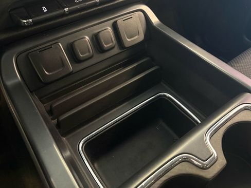 Used 2017 Chevrolet Silverado 1500 LT image 33