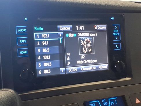 Used 2017 Toyota Sienna LE image 13