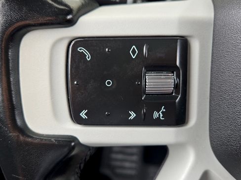 Used 2020 Land Rover Defender 110 S AWD/4WD image 13