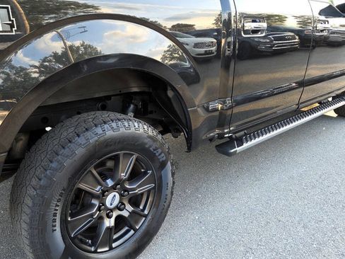 Used 2015 Ford F150 XLT w/ Equipment Group 302A Luxury AWD/4WD image 17