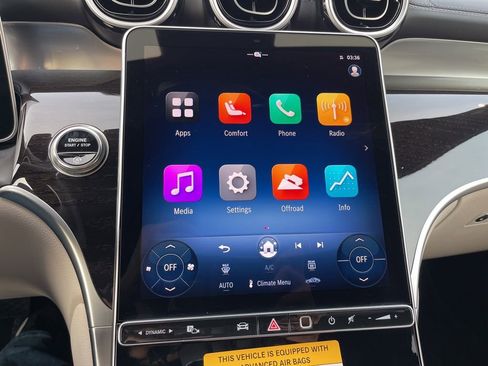 Used 2025 Mercedes-Benz GLC 300 GLC 300 image 11