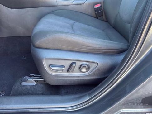 Used 2024 Toyota RAV4 XLE AWD/4WD image 15