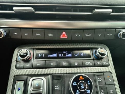 Used 2024 Hyundai Palisade SEL AWD/4WD image 19