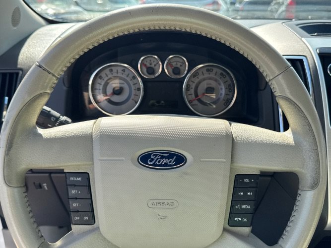 Used 2010 Ford Edge Limited FWD image 19