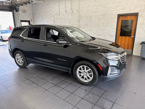 Used 2022 Chevrolet Equinox LT AWD/4WD image 1
