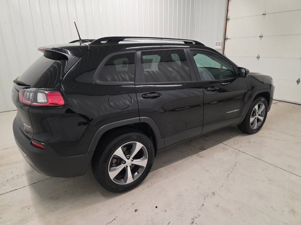 Used 2022 Jeep Cherokee Limited AWD/4WD image 6