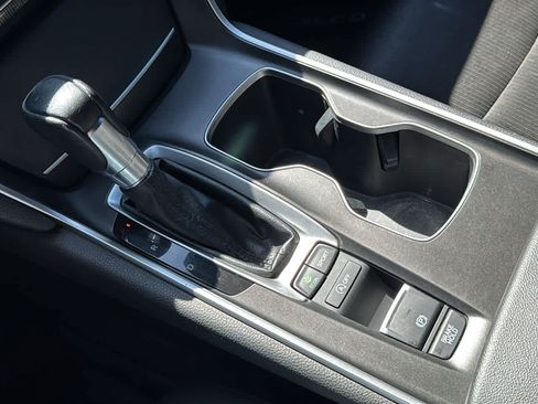 Used 2022 Honda Accord Sport image 19