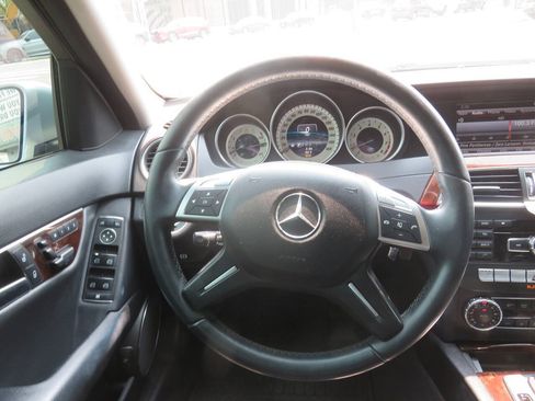 Used 2013 Mercedes-Benz C 300 4MATIC Sedan image 14