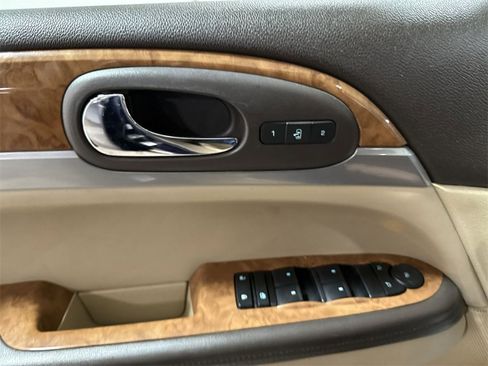 Used 2012 Buick Enclave Leather image 21