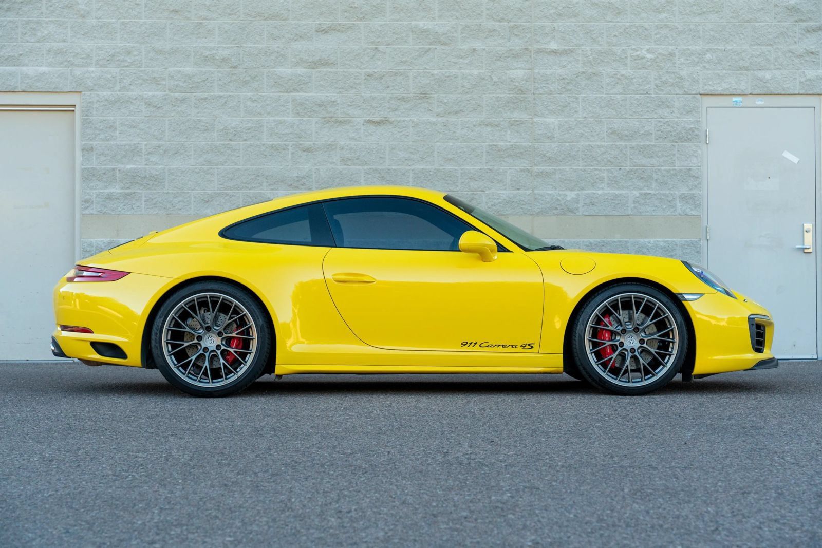 Used 2017 Porsche 911 Carrera 4S AWD/4WD image 23