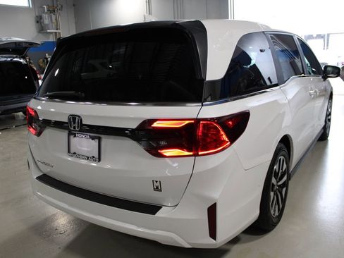 Used 2025 Honda Odyssey EX-L image 45