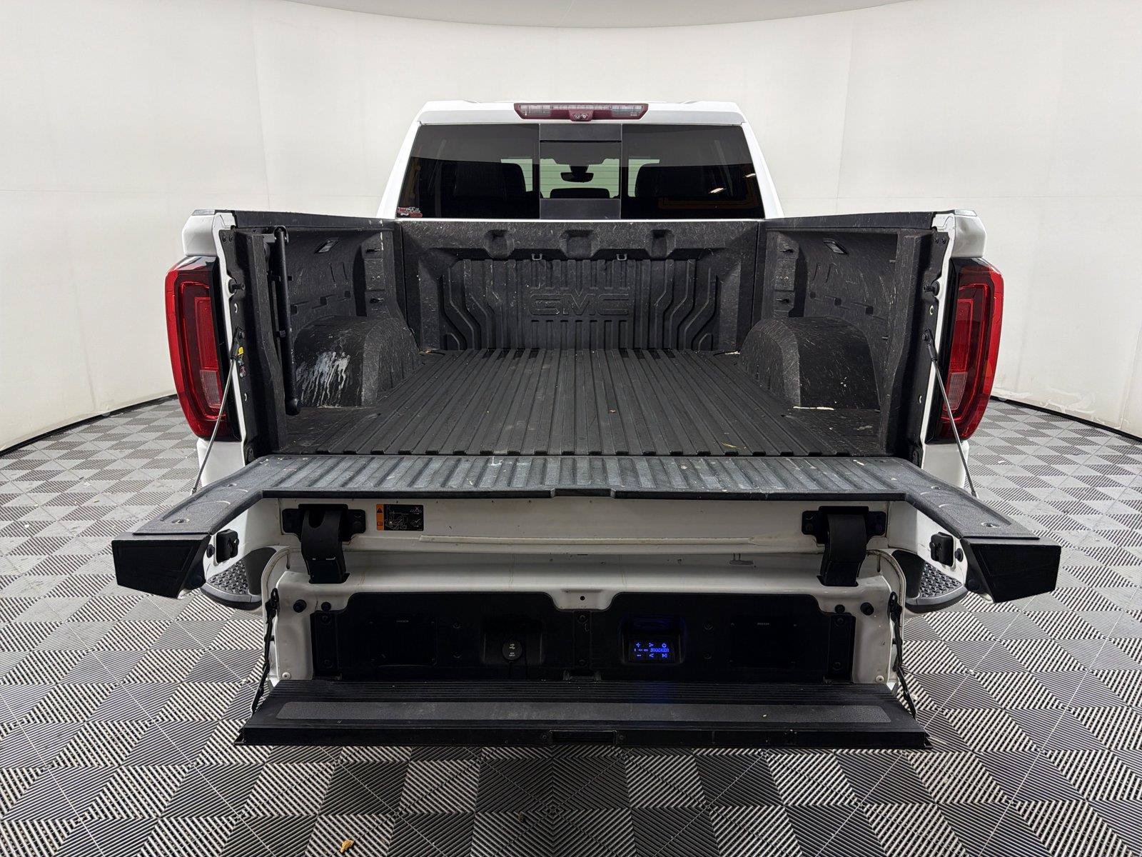 Used 2021 GMC Sierra 1500 AT4 w/ AT4 Premium Package AWD/4WD image 16