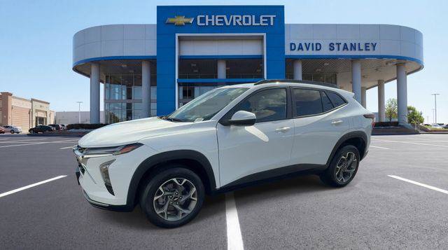 Used 2026 Chevrolet Trax LT FWD image 4