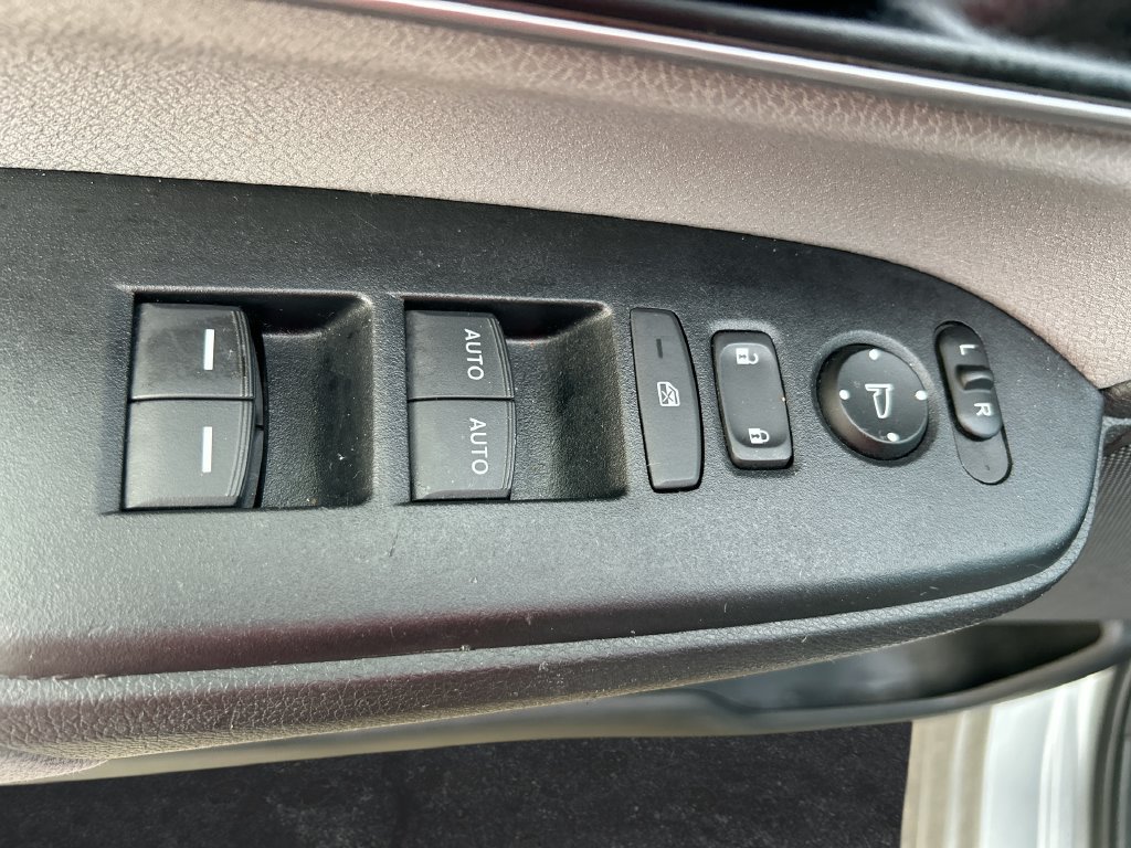 Used 2022 Honda CR-V EX image 14