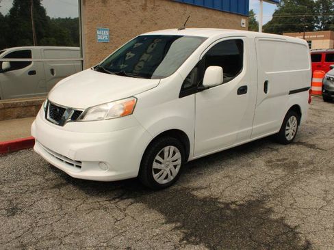 Used 2017 Nissan NV200 SV w/ Technology Package FWD image 3