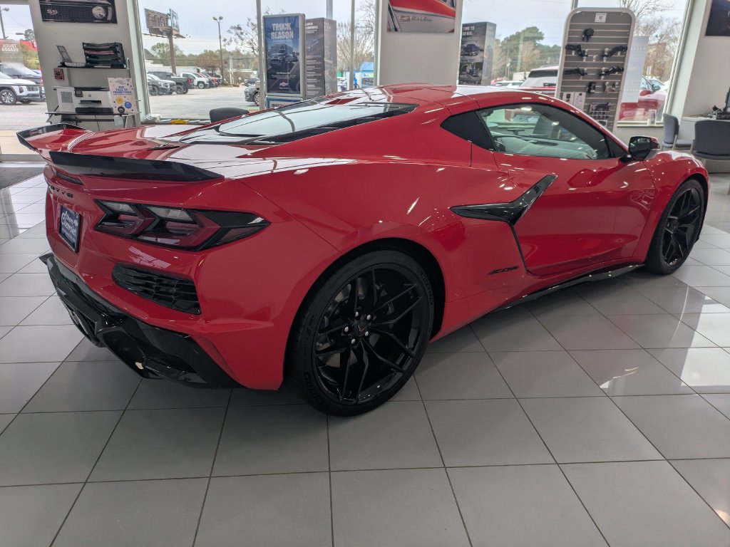 New 2026 Chevrolet Corvette Z06 RWD image 4